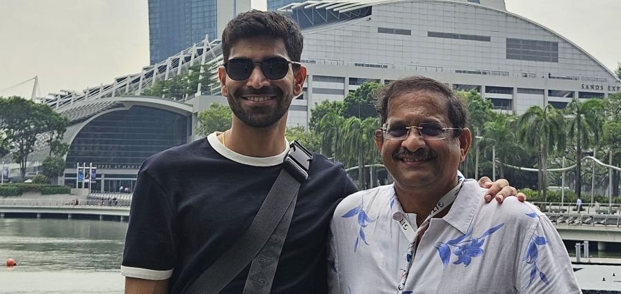 Father-Son Duo is Making Online Shopping Human Again with India’s First Collaborative Commerce Solution